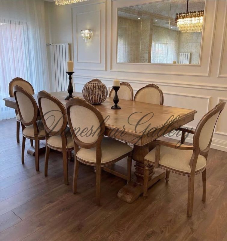 لبههای میز مستطیل