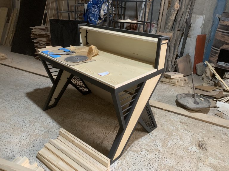 میزادارای چوب و فلز کد026